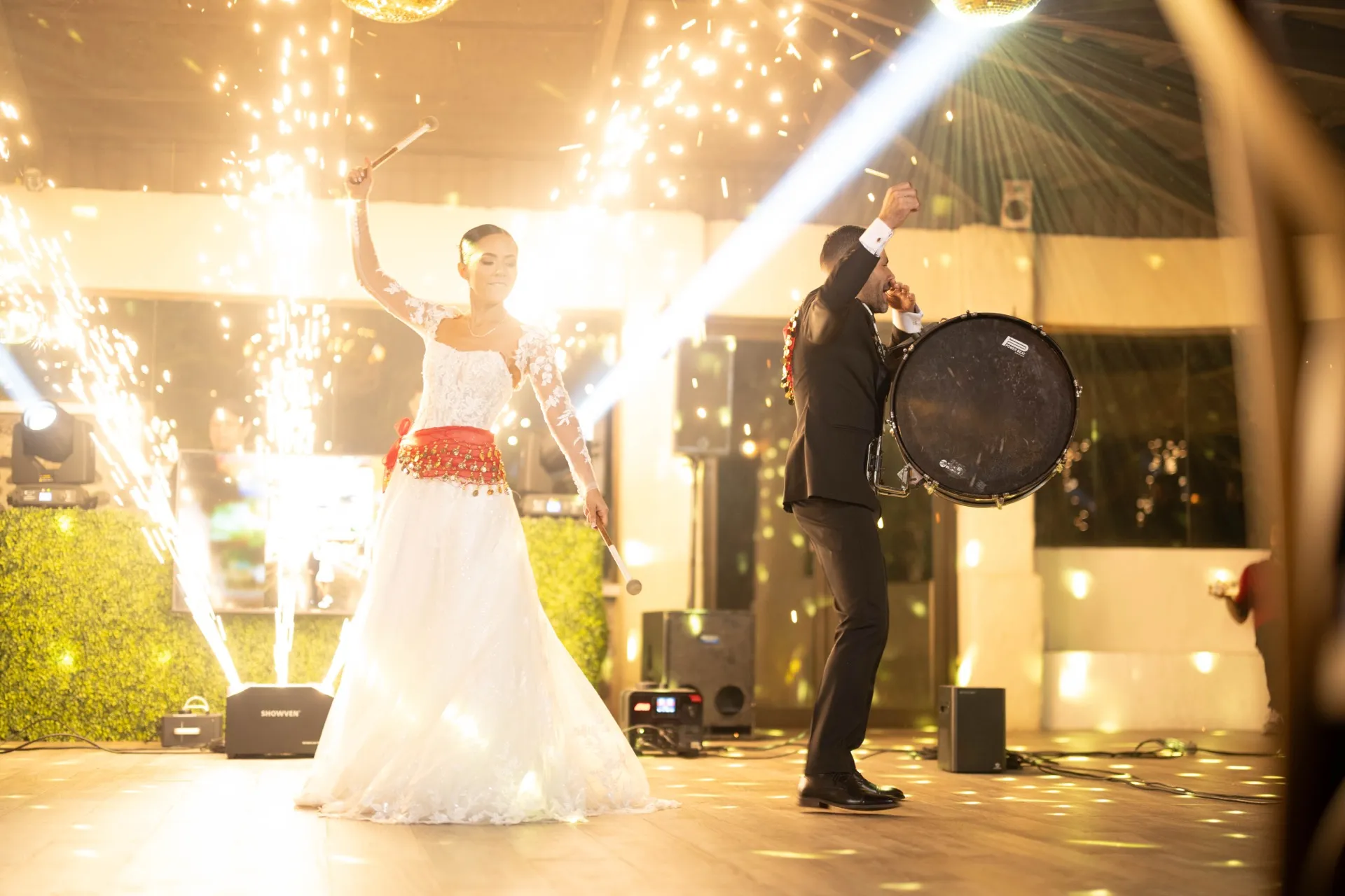 Mau & Stephanie - photo 100